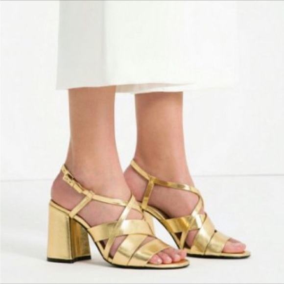 ZARA gold block heel sandal - Picture 2 of 10